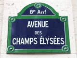 Champs-Élysées – tady si byt nepronajmete