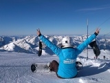 Lyžování ve Francii vyhledávají špičkoví lyžaři i rodiny s dětmi